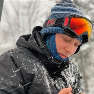 Meet your Posher, Travis